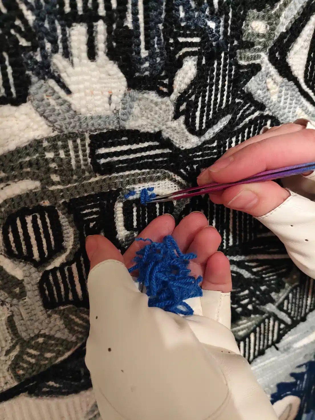 Фото этапа "Промежуточный отчет" для ковра: Ковёр по фотографии на заказ — тафтинг с характером