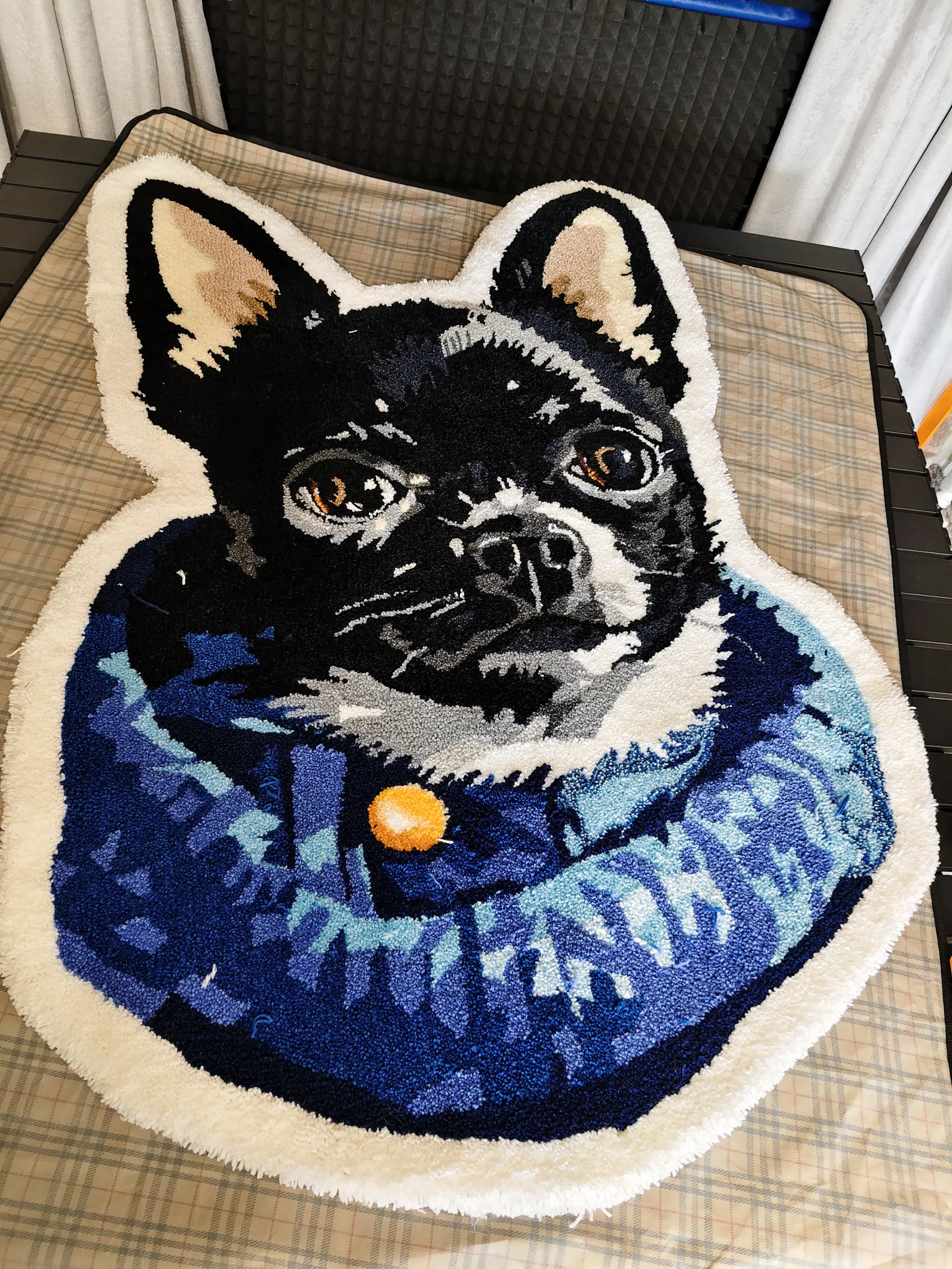 Фото этапа "Обработка задника" для ковра: Ковёр по фотографии на заказ — тафтинг с характером