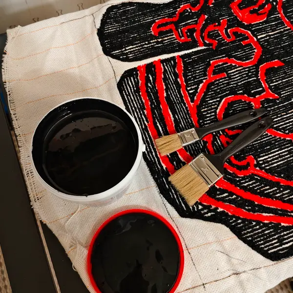 проклейка основания при изготовлении тафтингового ковра